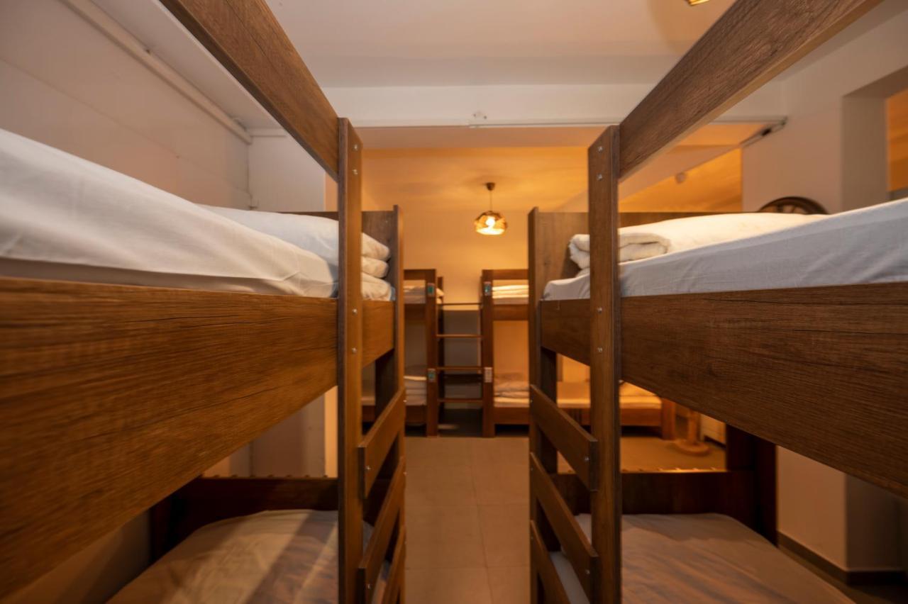 Taksim Square Hostel Istanbul Exteriör bild