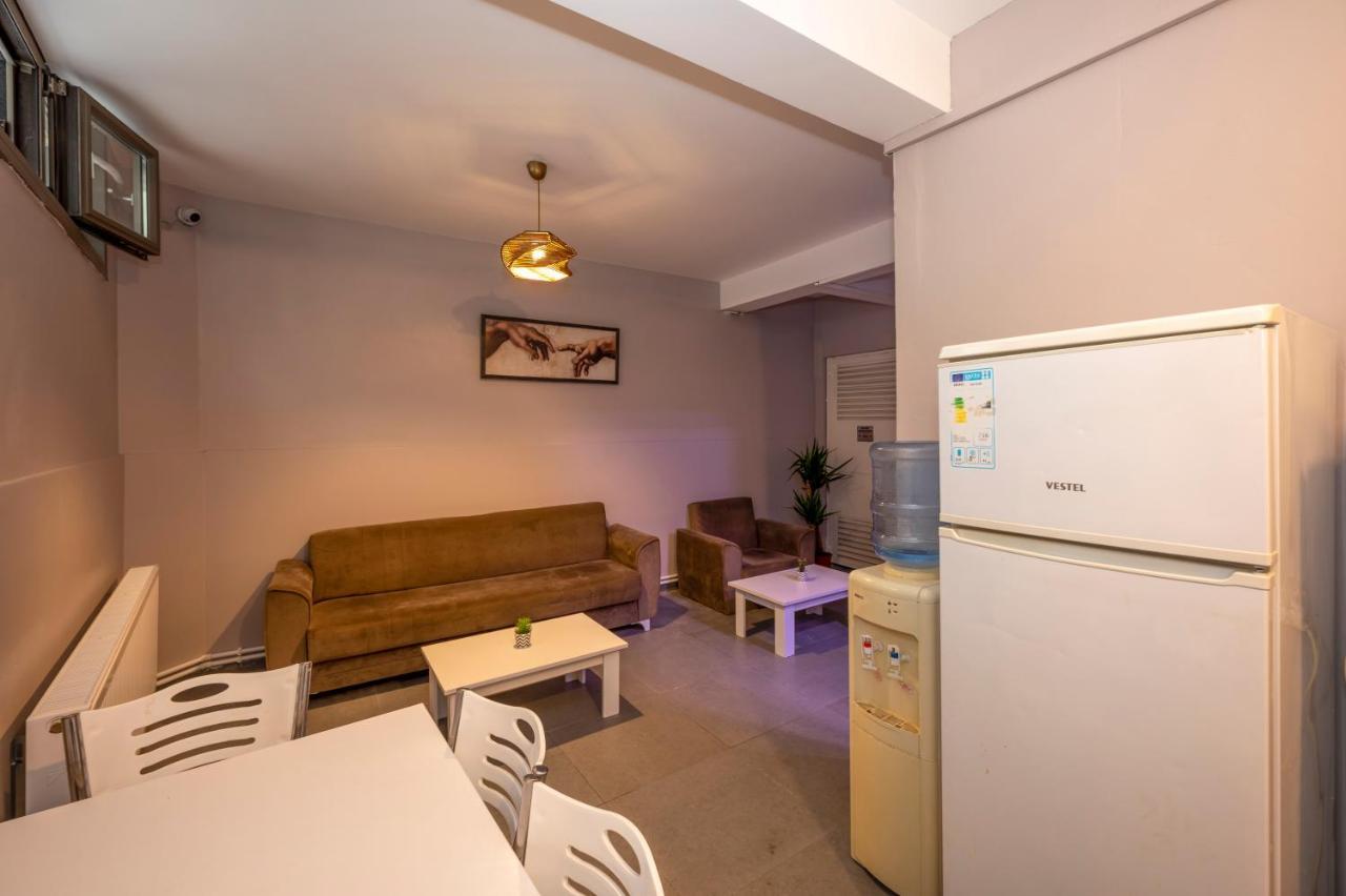Taksim Square Hostel Istanbul Exteriör bild